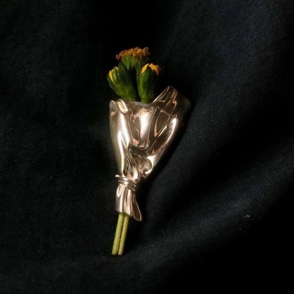 Spilla floreale indossabile - spilla a vaso, 4x2.8 cm, argento o oro | VASIFINA